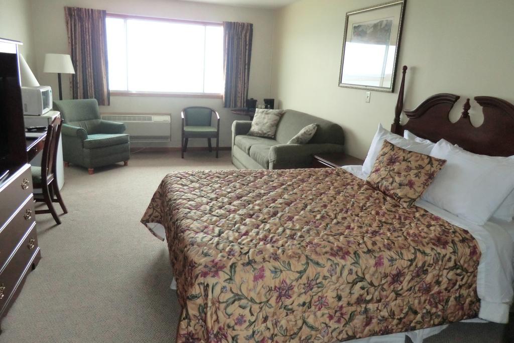 Admiral Digby Inn Restaurant And Cottages Екстериор снимка
