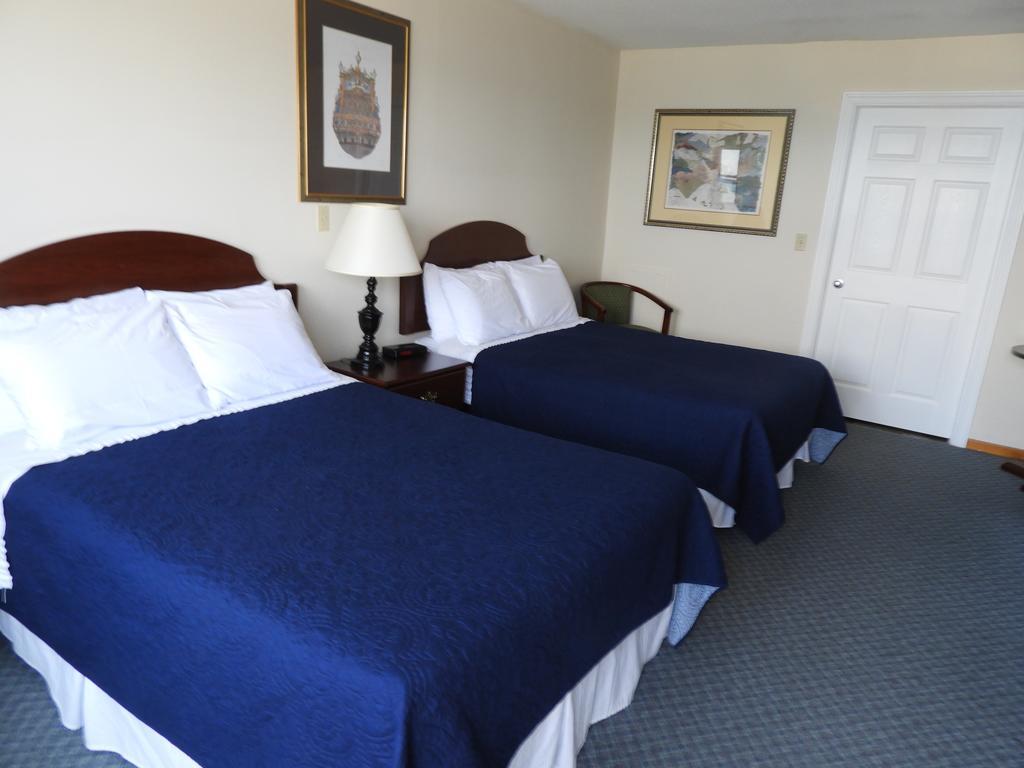 Admiral Digby Inn Restaurant And Cottages Екстериор снимка