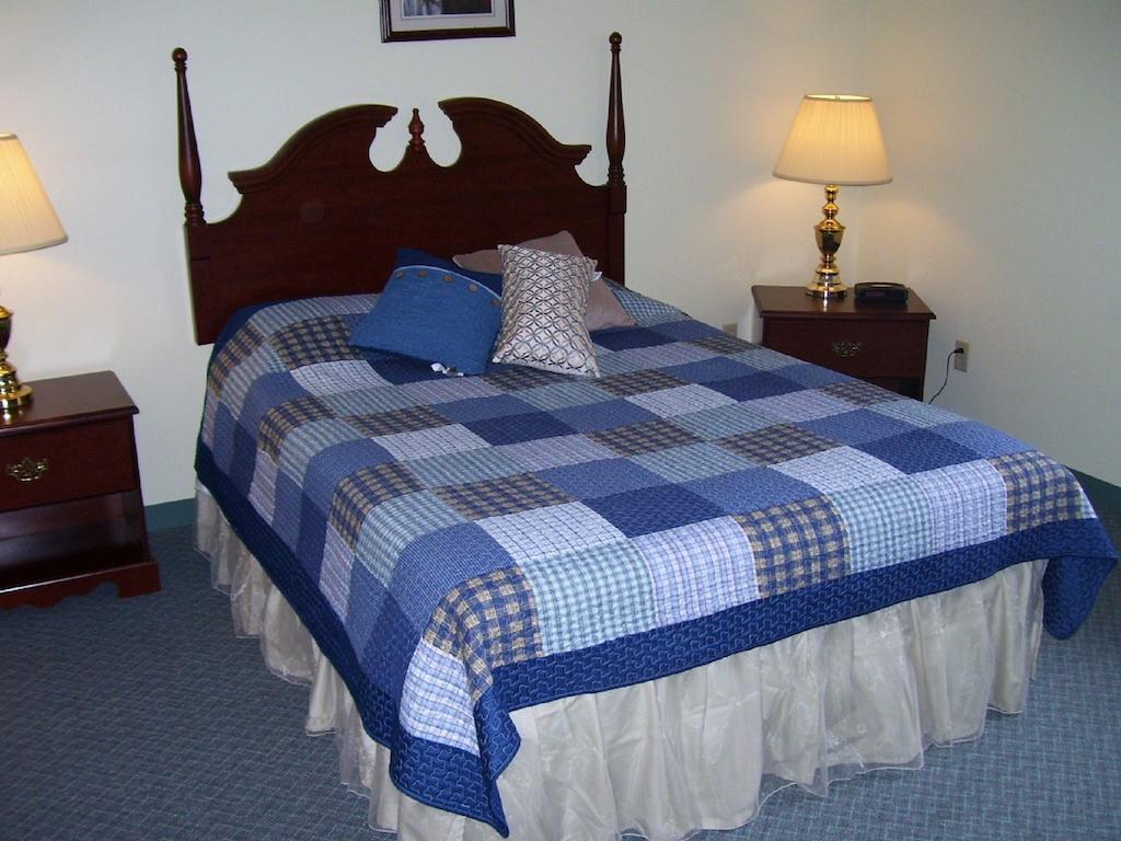 Admiral Digby Inn Restaurant And Cottages Екстериор снимка
