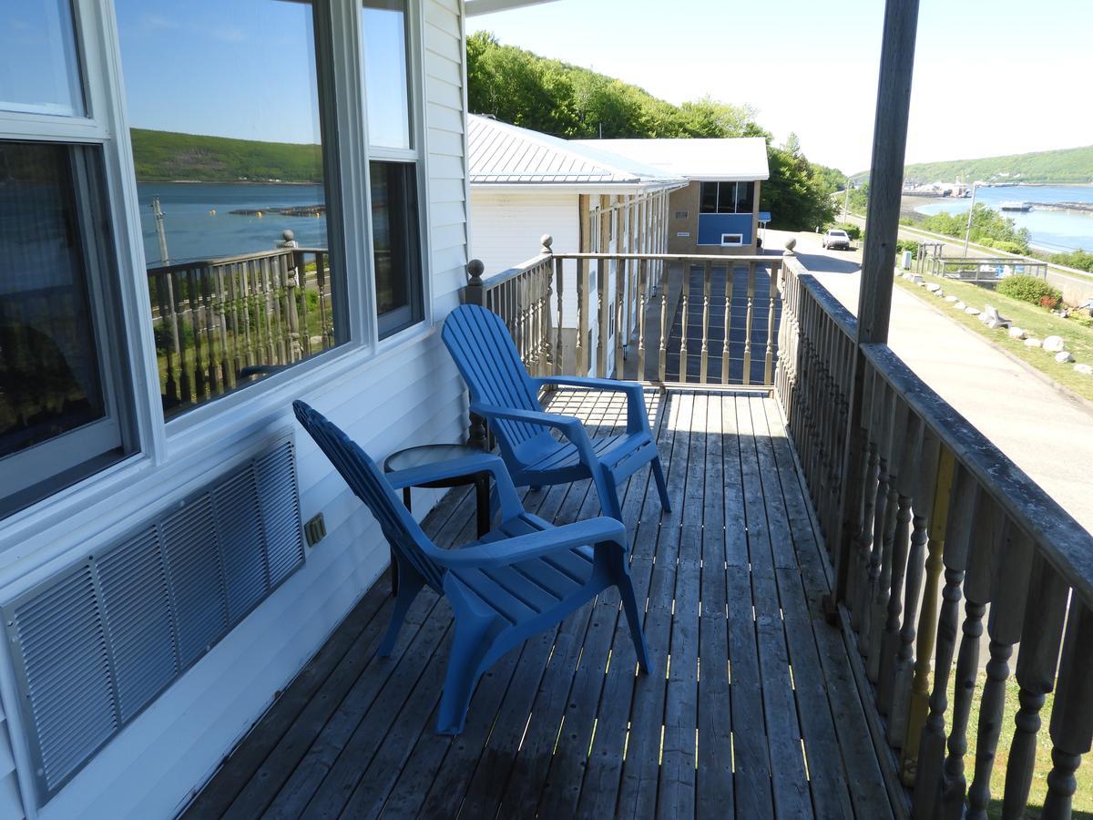 Admiral Digby Inn Restaurant And Cottages Екстериор снимка